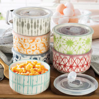 6 Microwaveable bowls with lids